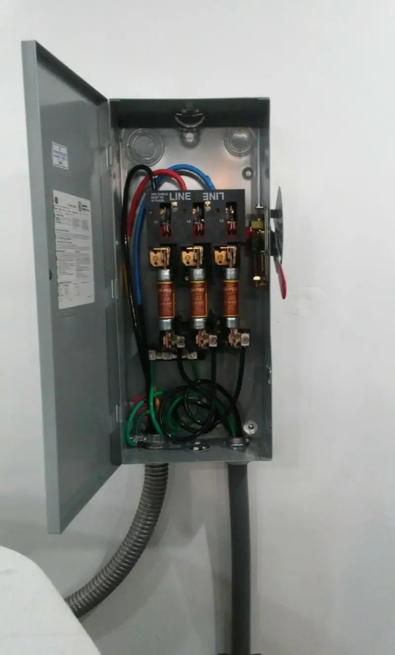 Three-phase disconnect switch installed for Electrical Wiring & Rewiring in Carlsbad